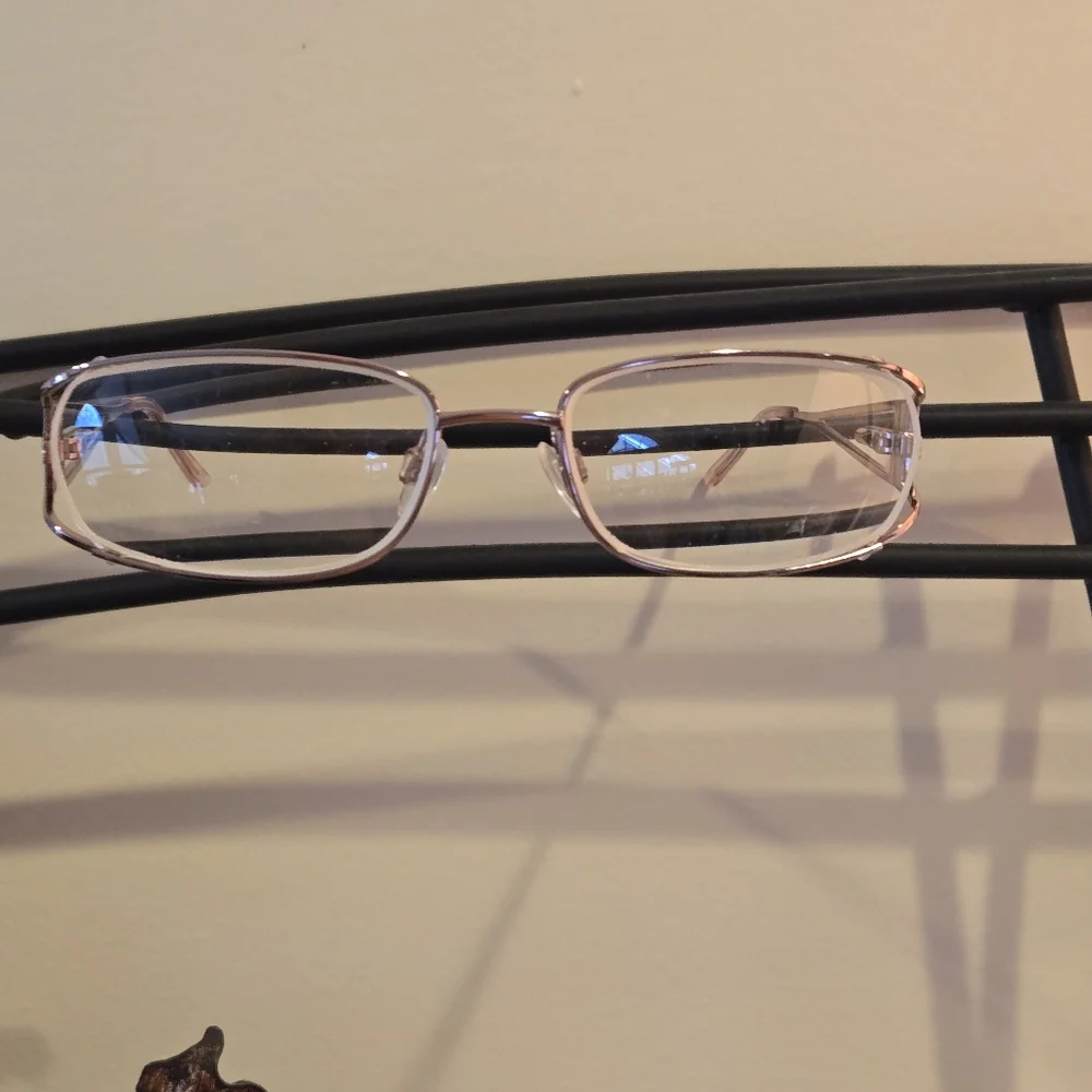 Stylish Rose Gold Eyeglass Frames – 50-17-130 – Decorative – Used